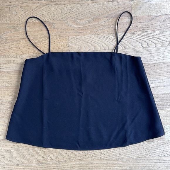 ♻️DONATED DEC. 2023♻️ 
Club Monaco tank top size Small - Picture 1 of 4